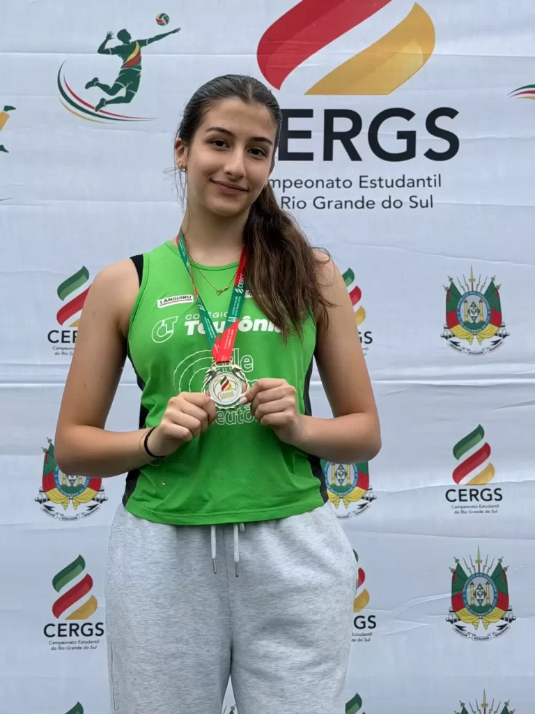 Mariana Vargas foi prata no salto em altura