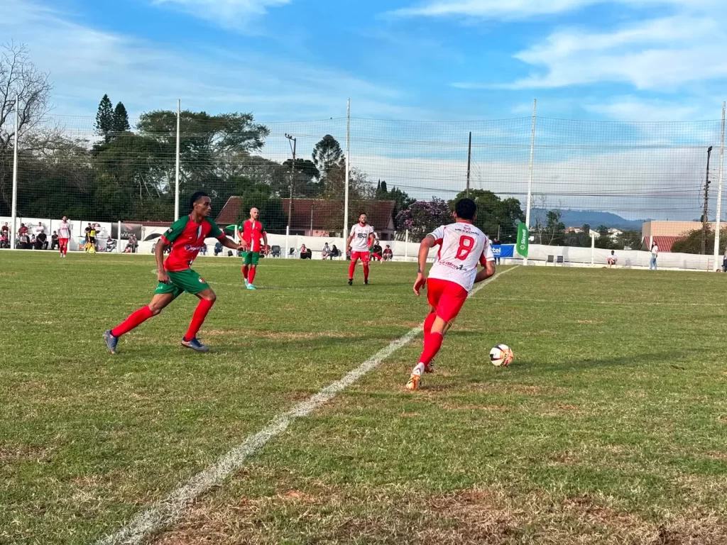 Canabarrense x Serrano - Titulares / Crédito: Rafaela Dannebrock