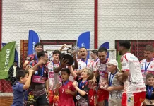 Clube do Loteamento 8 festejou após a partida - Crédito: Letícia Echer