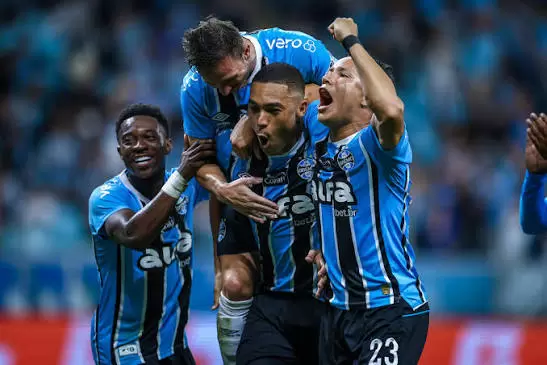 Vitória sobre o São Paulo deu novo gás ao Tricolor - Crédito: Grêmio / Divugalção