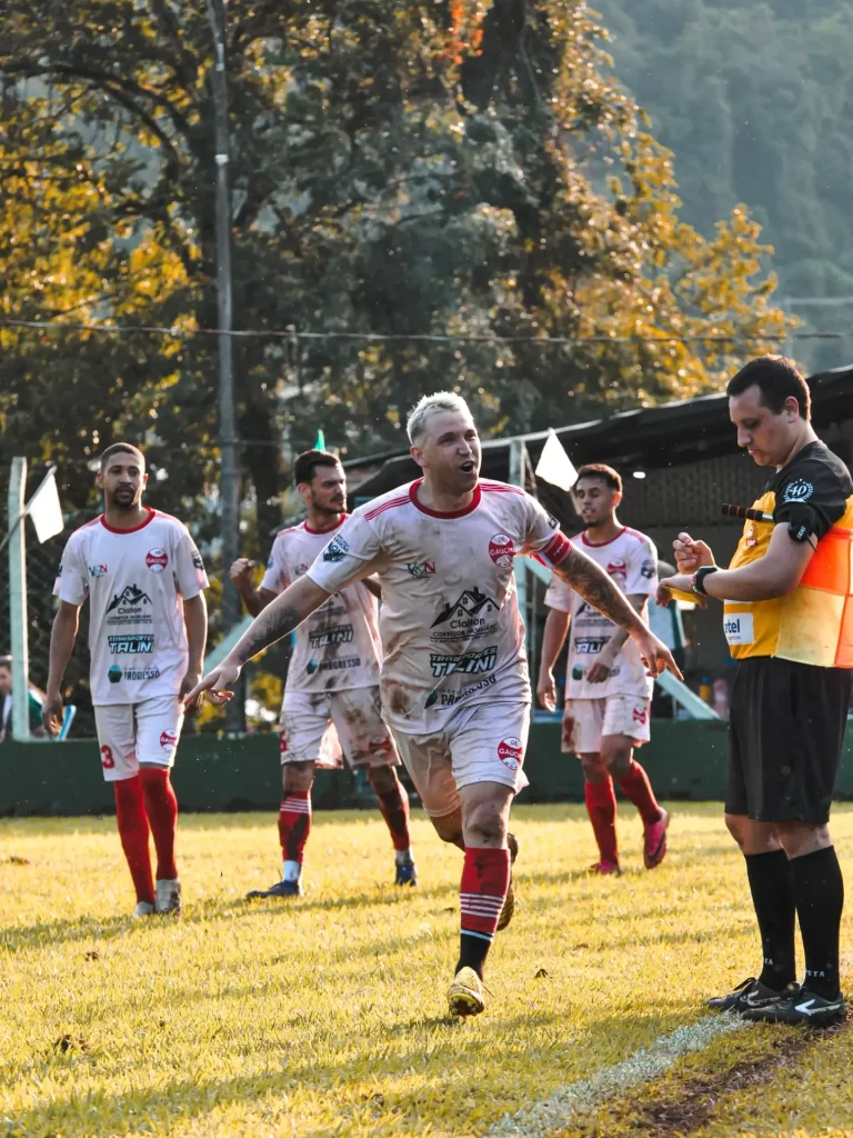 Elenco tem surpreendido no início do campeonato - Crédito: Gm Fotografia Esportiva / Divulgação