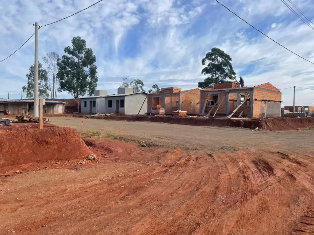 Moradias devem ser entregues até o final do ano / Crédito: Rafaela Zappaz