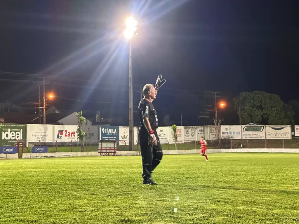 Seno Brune entrou em campo e fez história - Crédito: Letícia Echer