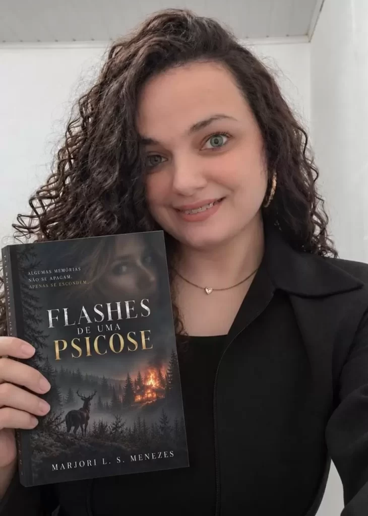 Marjori Menezes iniciou a pré-venda do seu livro / Crédito: Divulgação